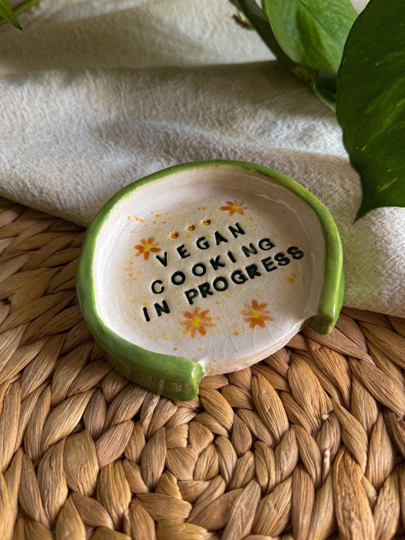 'Vegan cooking in progress' Poggiamestolo