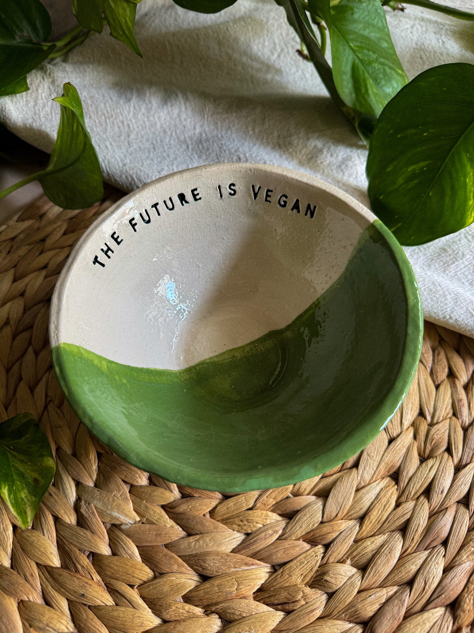 Ciotola svuotatasche 'The future is vegan'