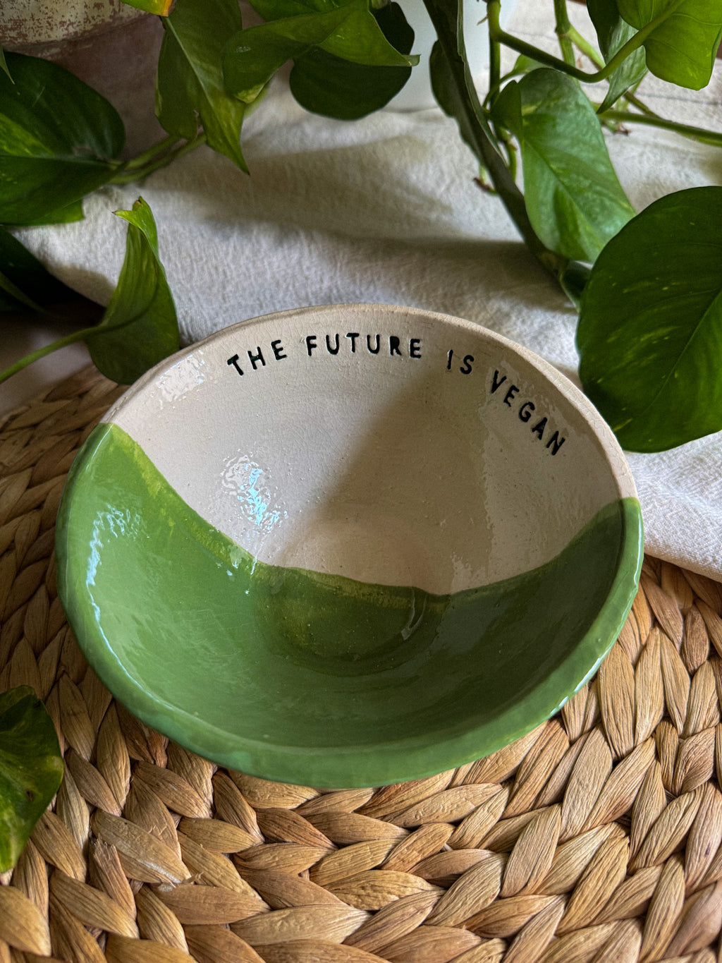 Ciotola svuotatasche 'The future is vegan'